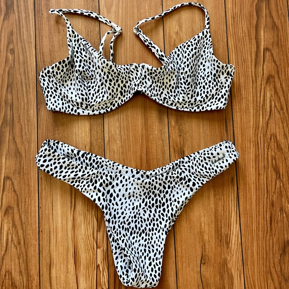 Blackbough bikini